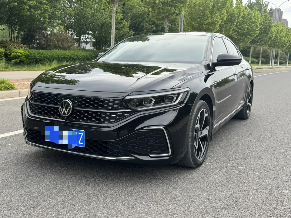 Volkswagen Passat 2024