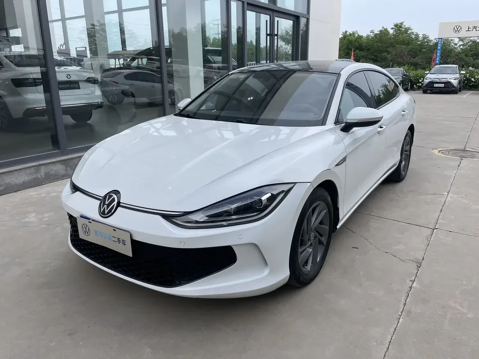 Volkswagen Lamando Lingdu 2024 Lingdu L 200TSI DSG Hot Edition 2024 — фото 1, купить с доставкой в Москву