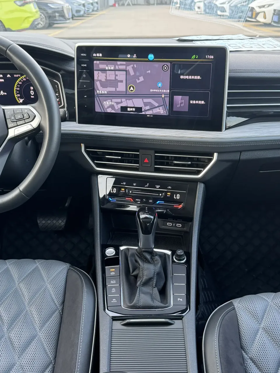 Volkswagen Sagitar 2023 Sagitar 300TSI DSG Excellence Edition 2023 — миниатюра 3
