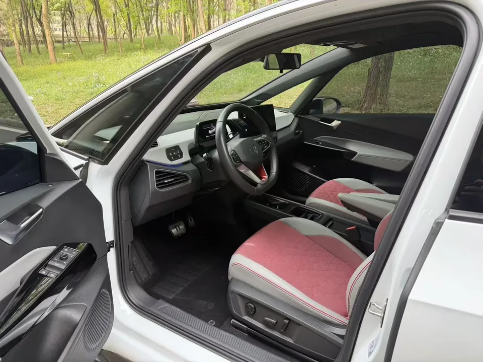 Volkswagen ID.3 Extremely Intelligent Edition 2022 — миниатюра 5