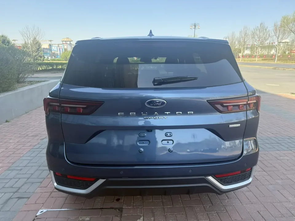Ford Equator Sport EcoBoost 170 Premium Edition 2023 — миниатюра 4