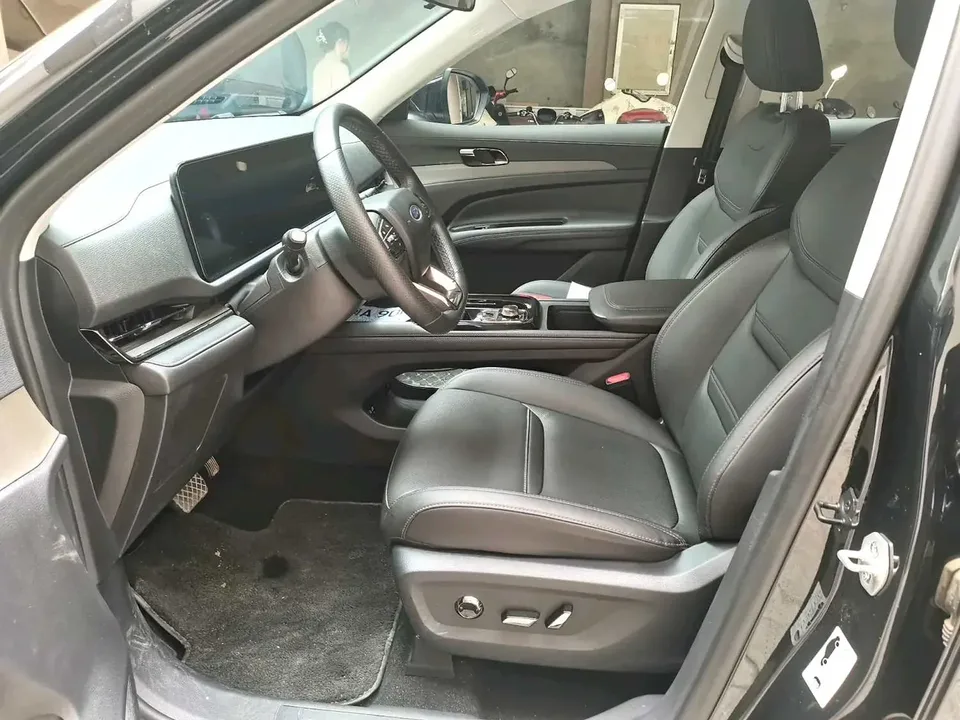 Ford Equator Sport EcoBoost 170 Changling model 2023 — миниатюра 5
