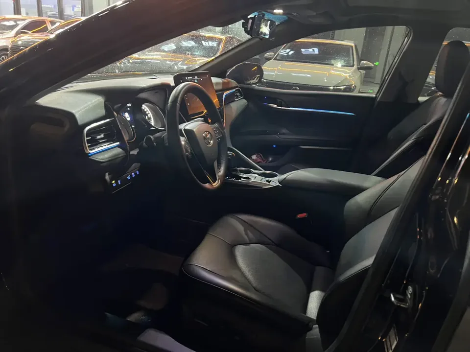 Toyota Camry 2.0G Deluxe Edition 2022 — миниатюра 5