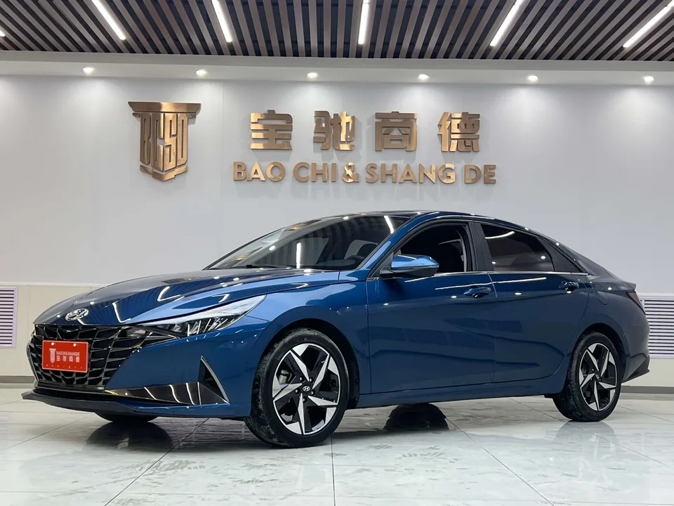 Hyundai Elantra 2022