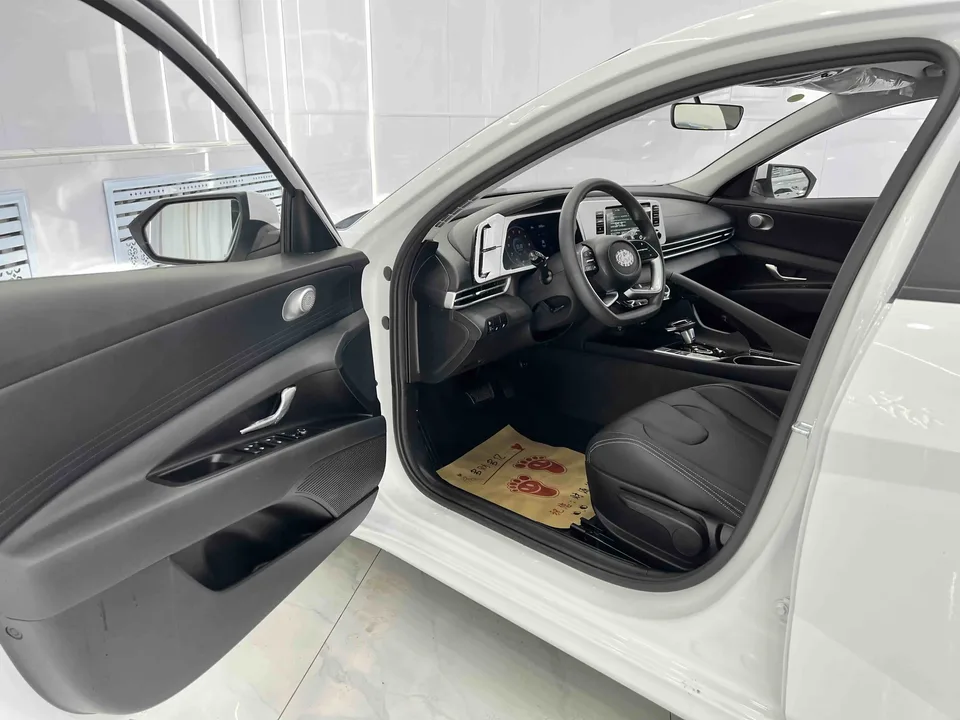 Hyundai Elantra Elantra 2023 1.5L CVT GLS Leading Edition 2024 — thumbnail 5