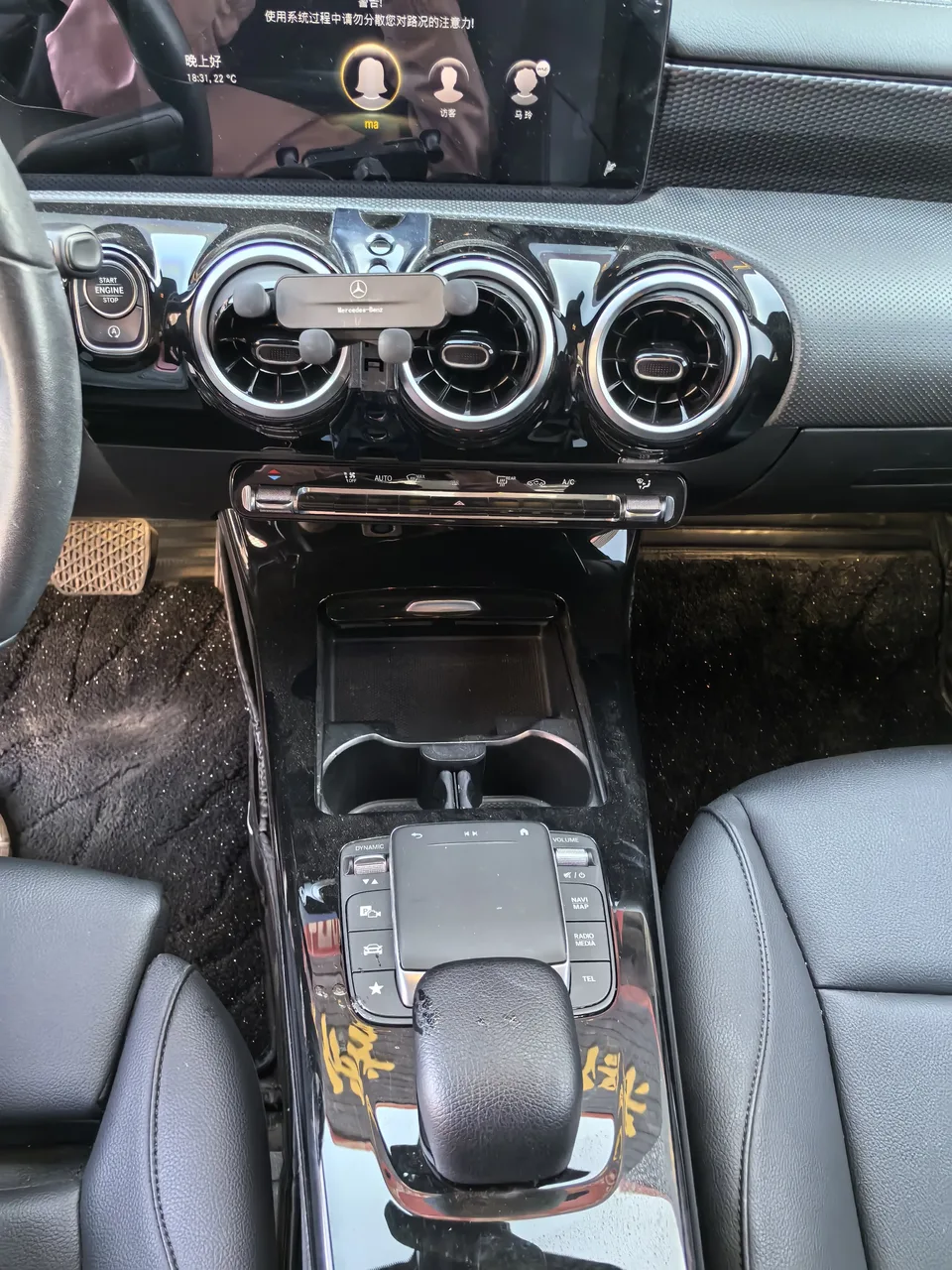 Mercedes-Benz Mercedes Benz A Class Mercedes-Benz A-Class 2022 A 200 L sports sedan dynamic version 2023 — миниатюра 5