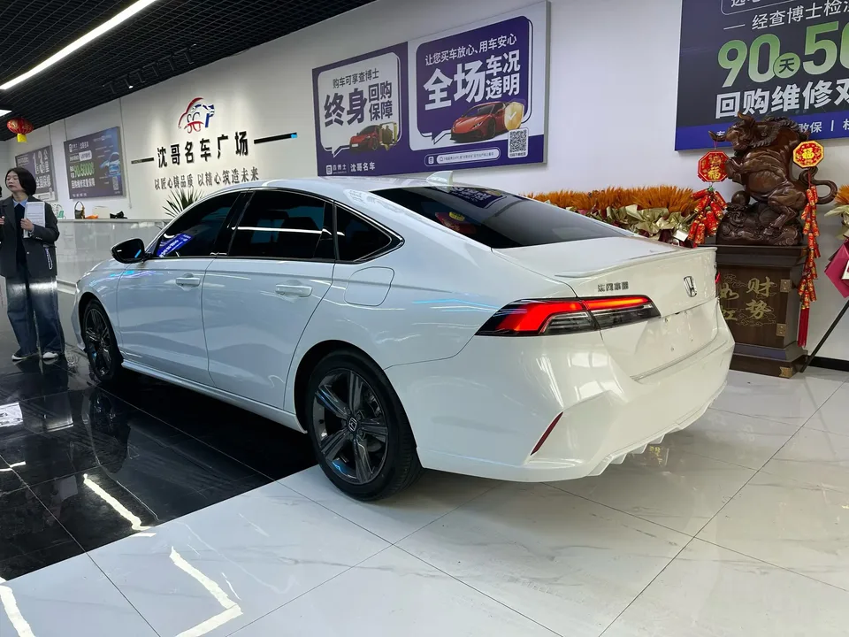 Honda Inspire Insignia 260TURBO Elegant Edition 2024 — миниатюра 4