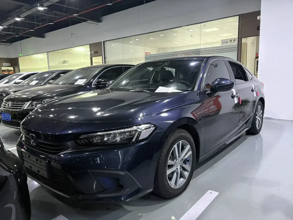 Honda CIVIC 2024