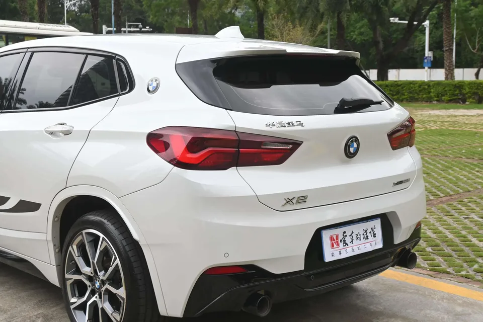 BMW X2 facelift xDrive25i Night Edition 2022 — миниатюра 4