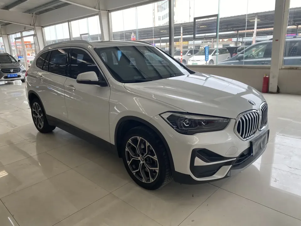 BMW X1 BMW X1 2022 sDrive25Li Leading Edition 2022 — миниатюра 3
