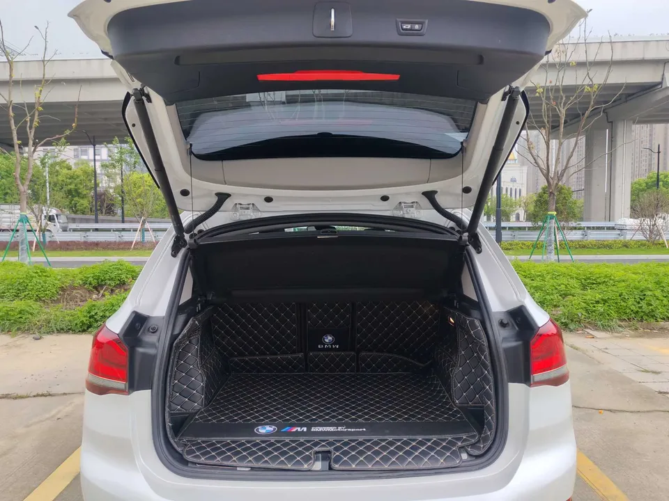 BMW X1 BMW X1 2022 sDrive25Li Leading Edition 2023 — миниатюра 5