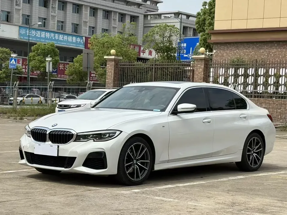 BMW 3 Series 2022