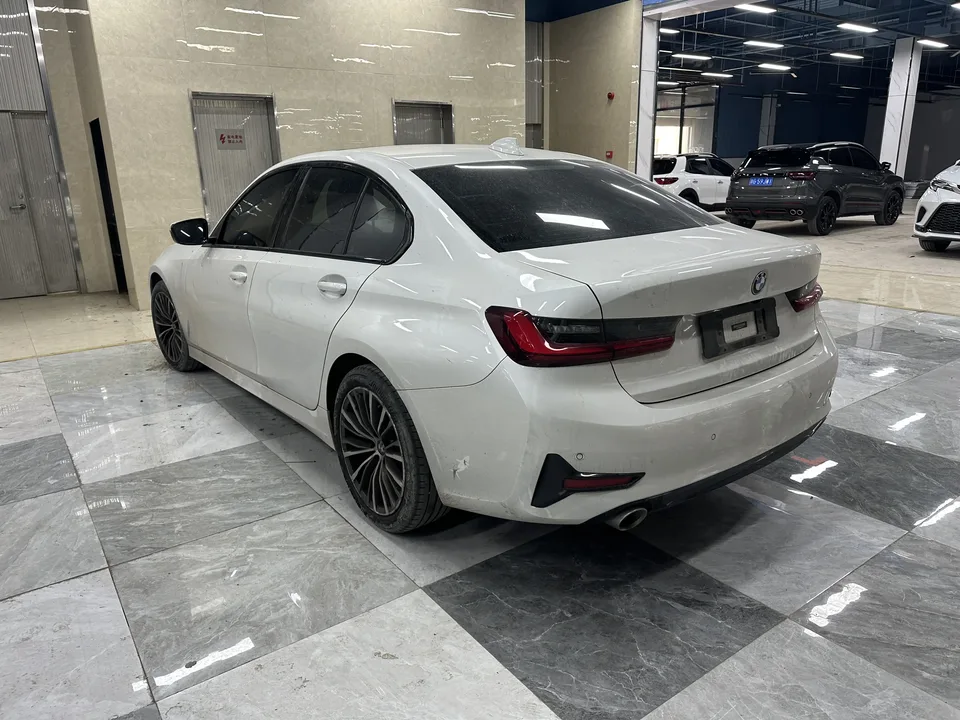BMW 3 Series 320i Sport Package 2022 — миниатюра 4