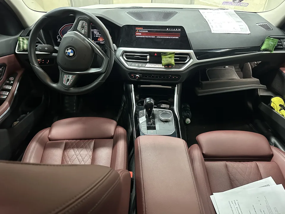 BMW 3 Series 320i Sport Package 2022 — миниатюра 5