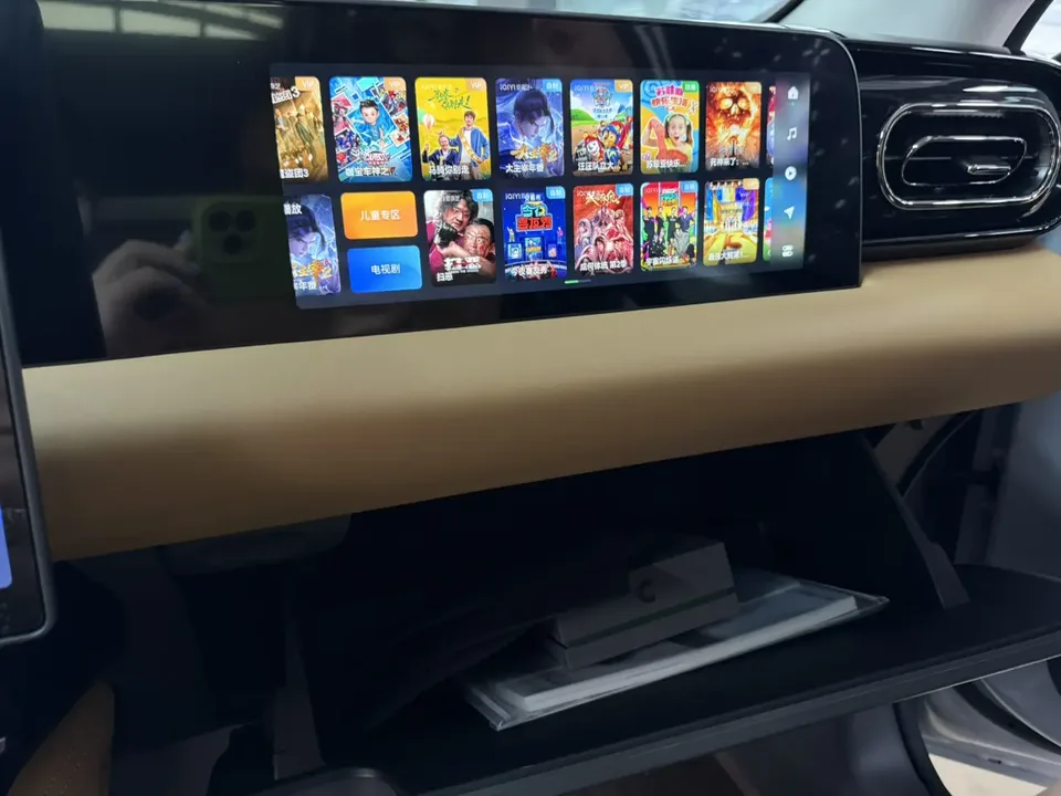 Leapmotor Zero running C01 Pure Electric 525 Premium Edition 2024 — миниатюра 3