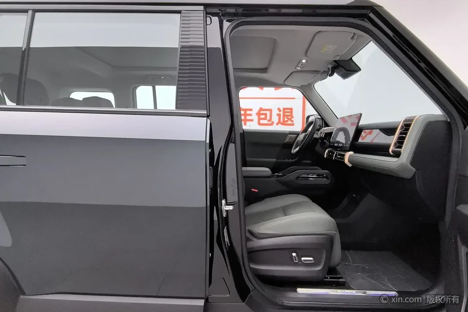 iCAR 03 iCAR 03 2024 Four-wheel drive long-range advanced version 2024 — thumbnail 3