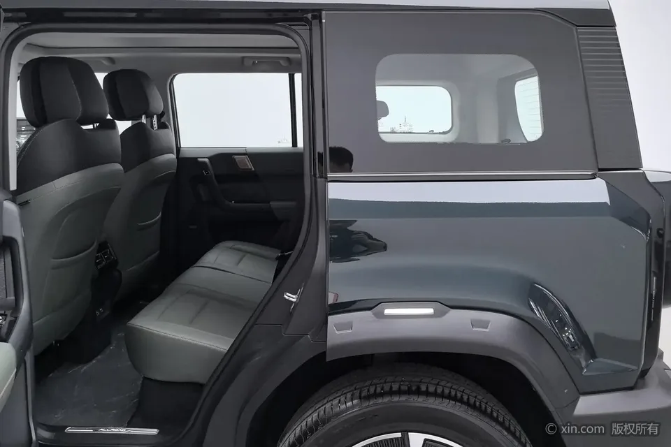 iCAR 03 iCAR 03 2024 Four-wheel drive long-range advanced version 2024 — thumbnail 5