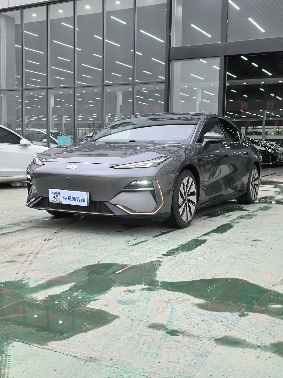 Geely Galaxy E8 2024
