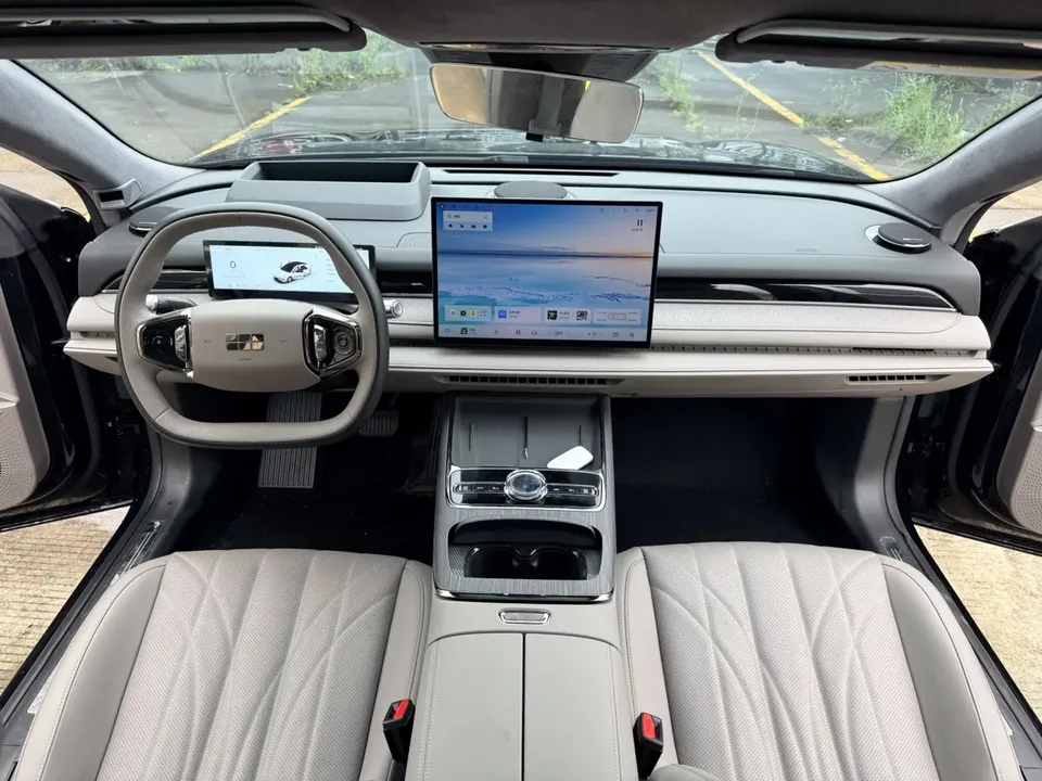 Geely Galaxy Star 8 PHEV 130km EM-P Starship Edition 2025 — миниатюра 5