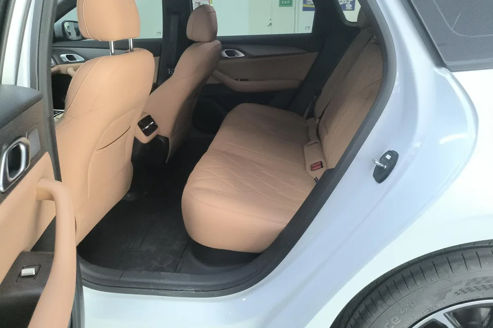 Geely Galaxy A7 EM 70km Luxury Edition 2025 — миниатюра 3
