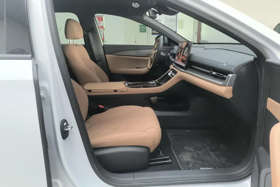 Geely Galaxy A7 EM 70km Luxury Edition 2025 — миниатюра 5