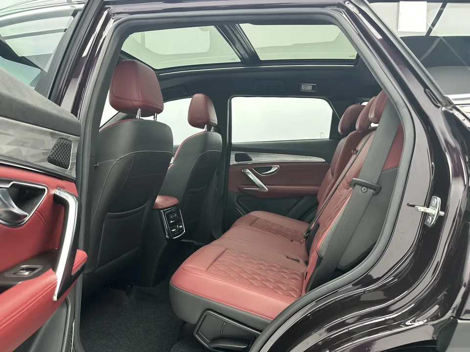 Jetour Jietu X70 PLUS JETOUR X70 PLUS 2023 1.5T DCT Brave PLUS 5-seater 2023 — миниатюра 5