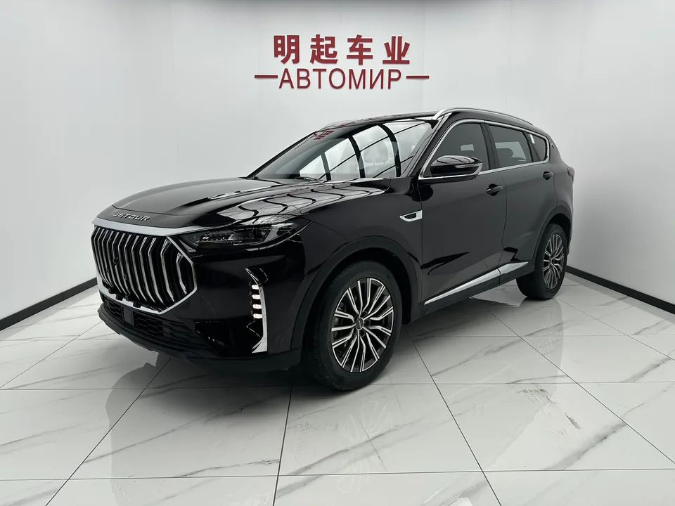 Jetour Jietu X70 PLUS JETOUR X70 PLUS 2023 1.5T DCT Brave PLUS 5-seater 2023 — фото 1, купить с доставкой в Москву