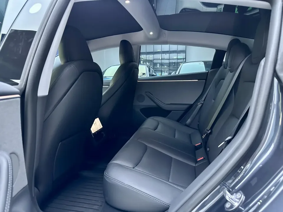 Tesla Model 3 Model 3 2025 rear-wheel drive version 2025 — thumbnail 4