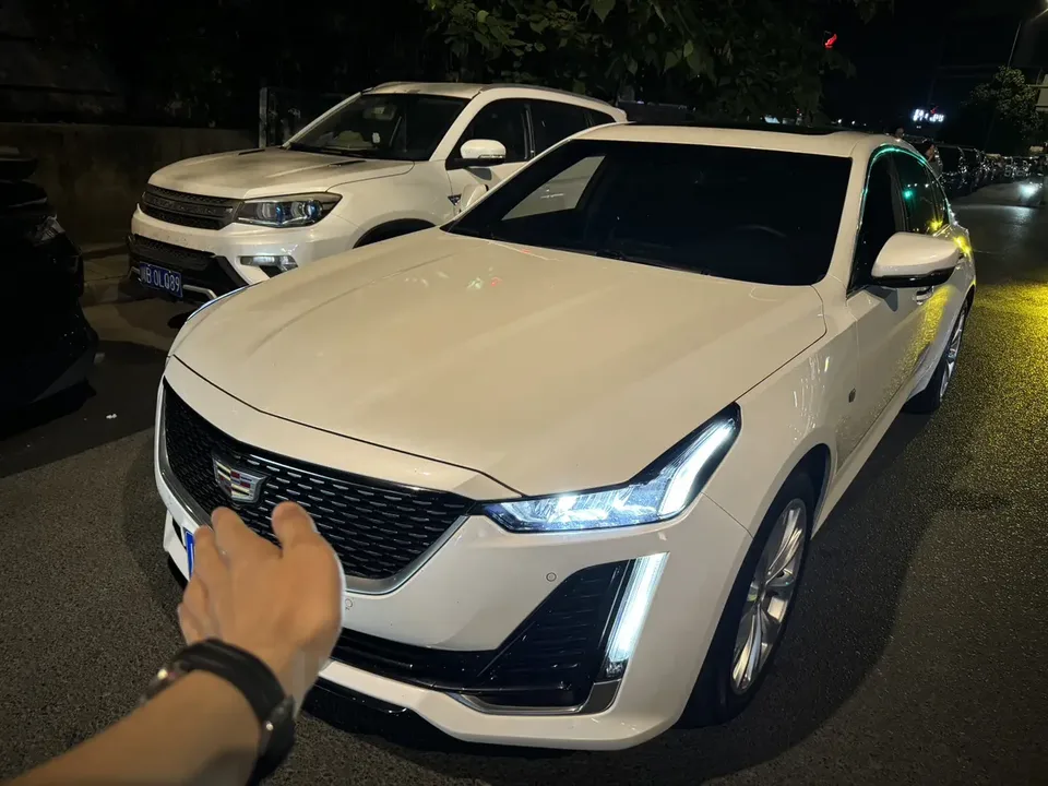 Cadillac CT5 2023