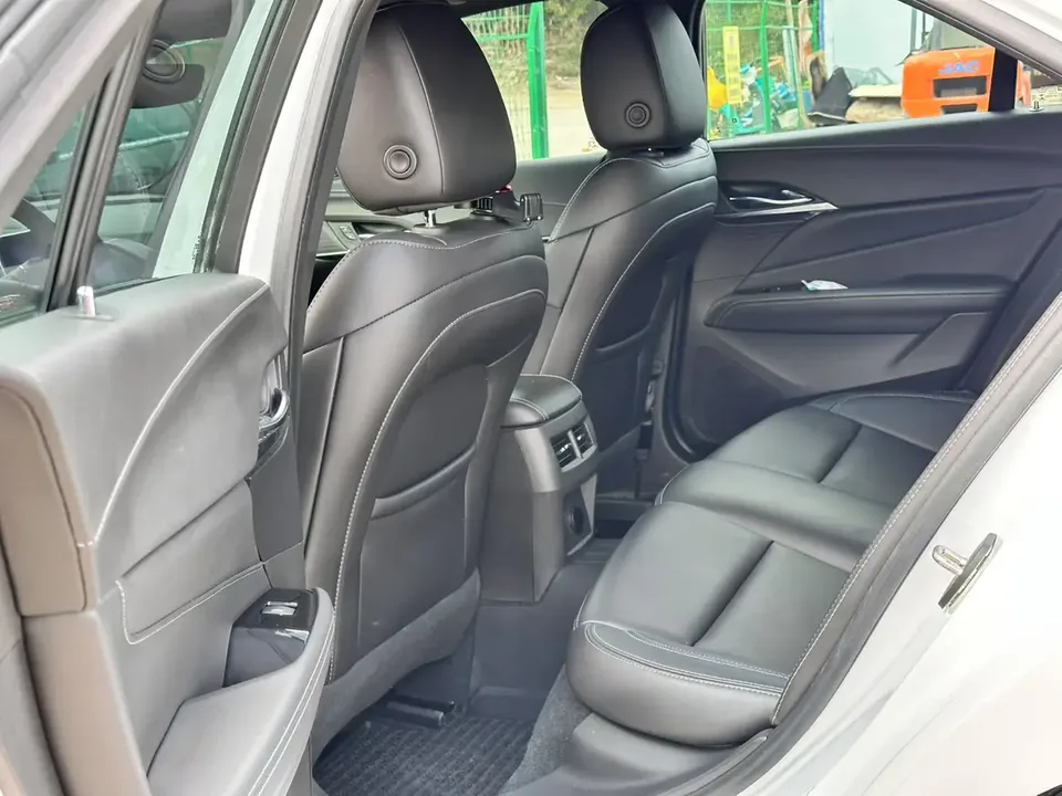 Cadillac CT4 Cadillac CT4 2022 28T luxury model 2022 — миниатюра 3