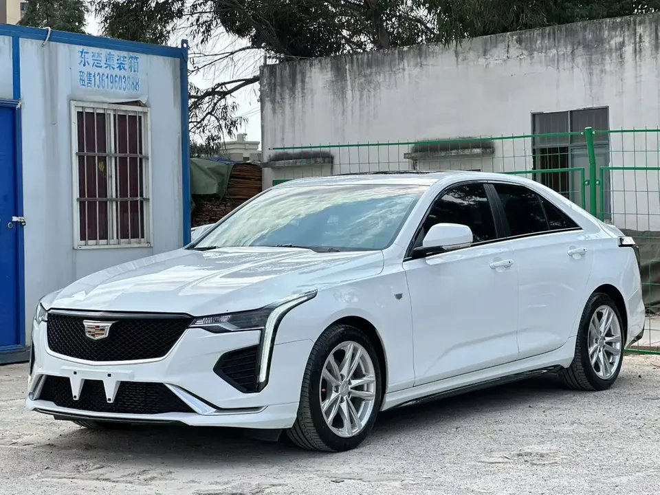 Cadillac CT4 2022