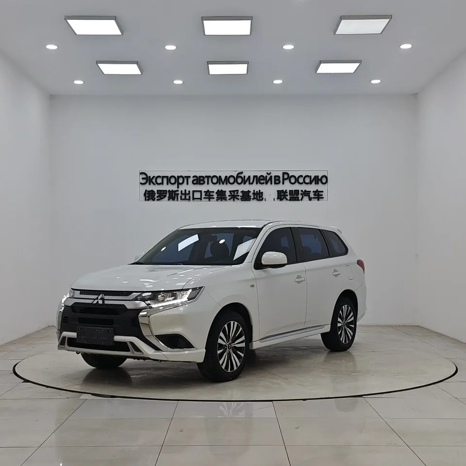 Mitsubishi Outlander 2023