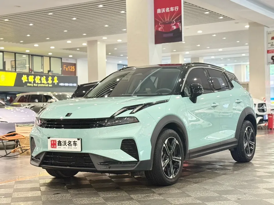 Lynk & Co 06 EM-P 2023