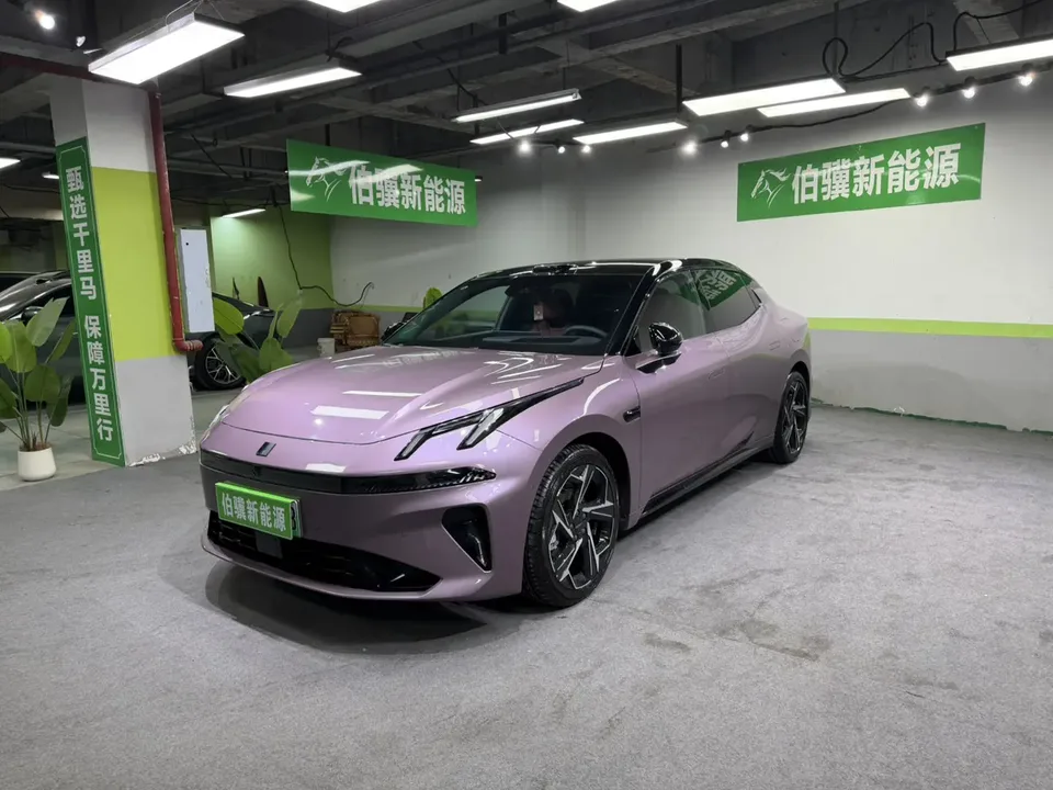 Lynk & Co 07 EM-P 2025
