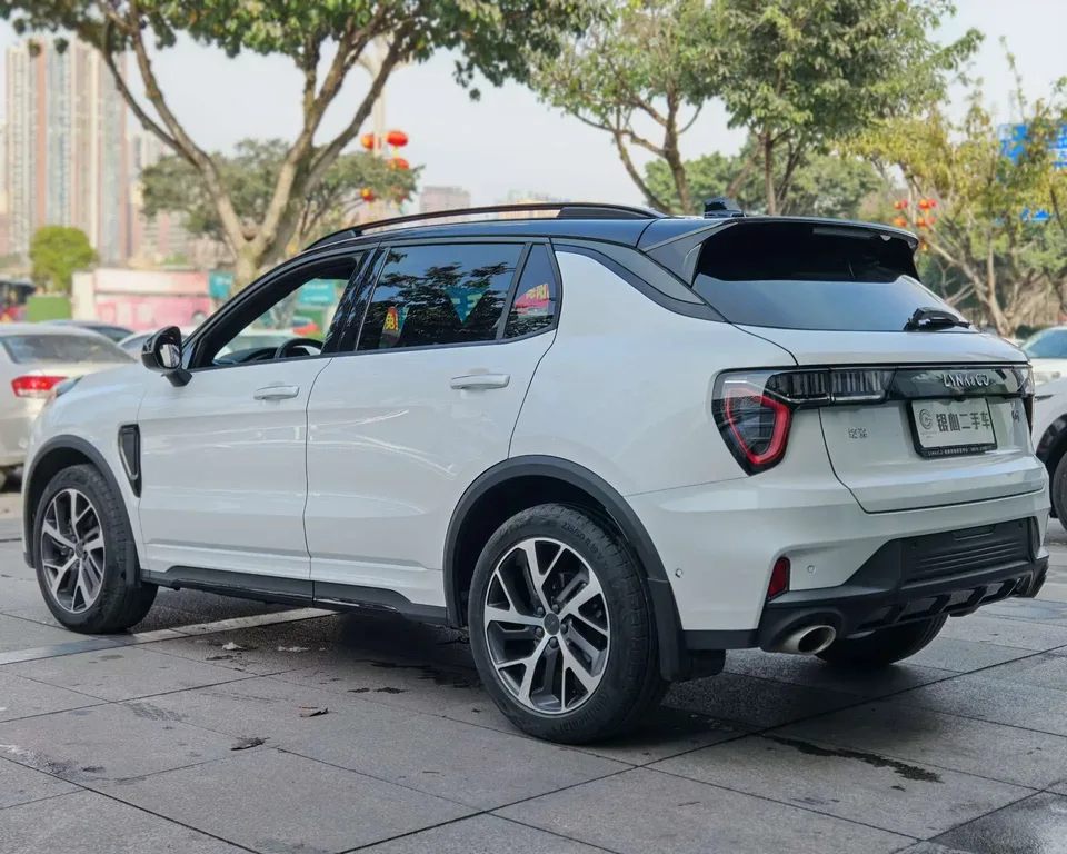 Lynk & Co 01 Lynk & Co 01 2021 2.0TD four-wheel drive Halo 2022 — миниатюра 2