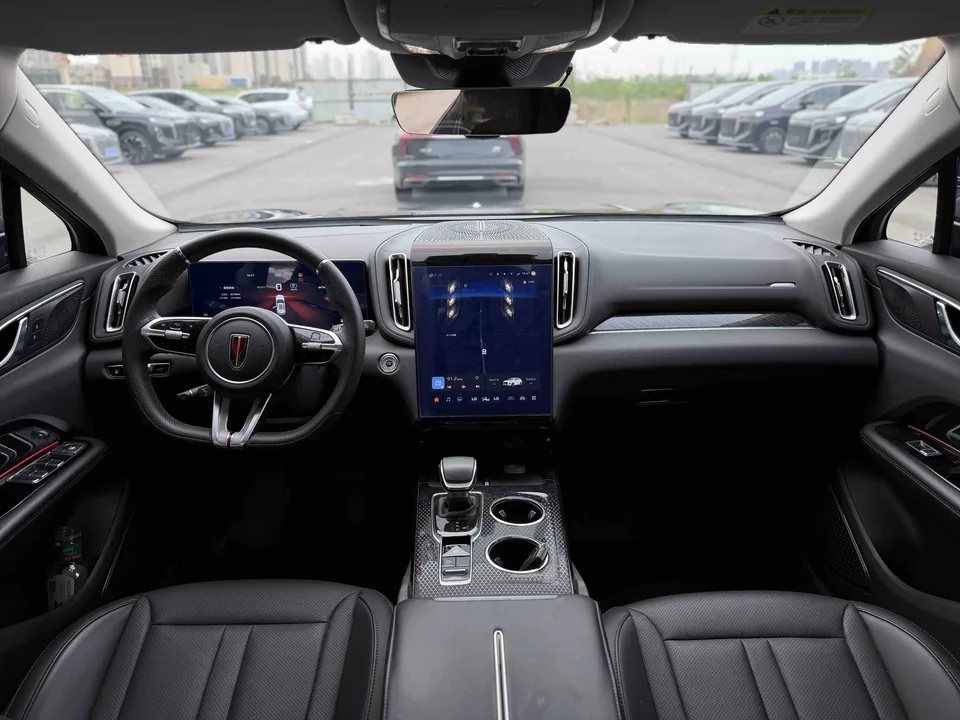 Hongqi HS3 PHEV 115km Jinwei Edition 2024 — миниатюра 4