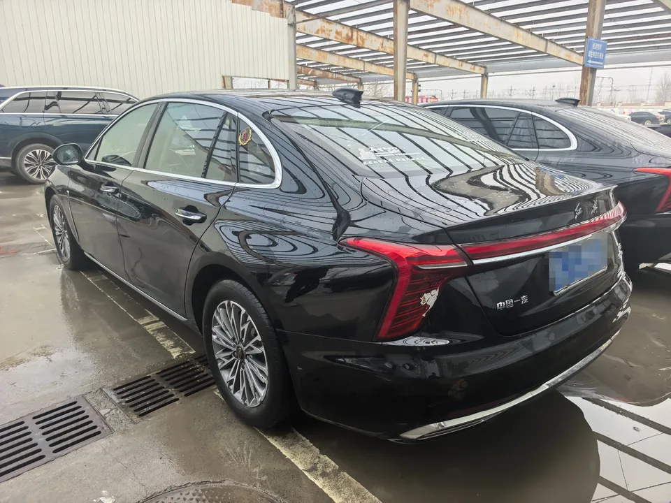 Hongqi H5 Hongqi H5 2024 1.5T DCT Zhilian Qiyun Edition 2024 — миниатюра 4
