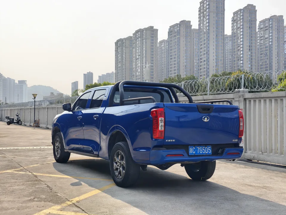 Great Wall gun commercial version 2.0T gasoline automatic two-wheel drive large double elite type GW4C20B 2023 — миниатюра 2