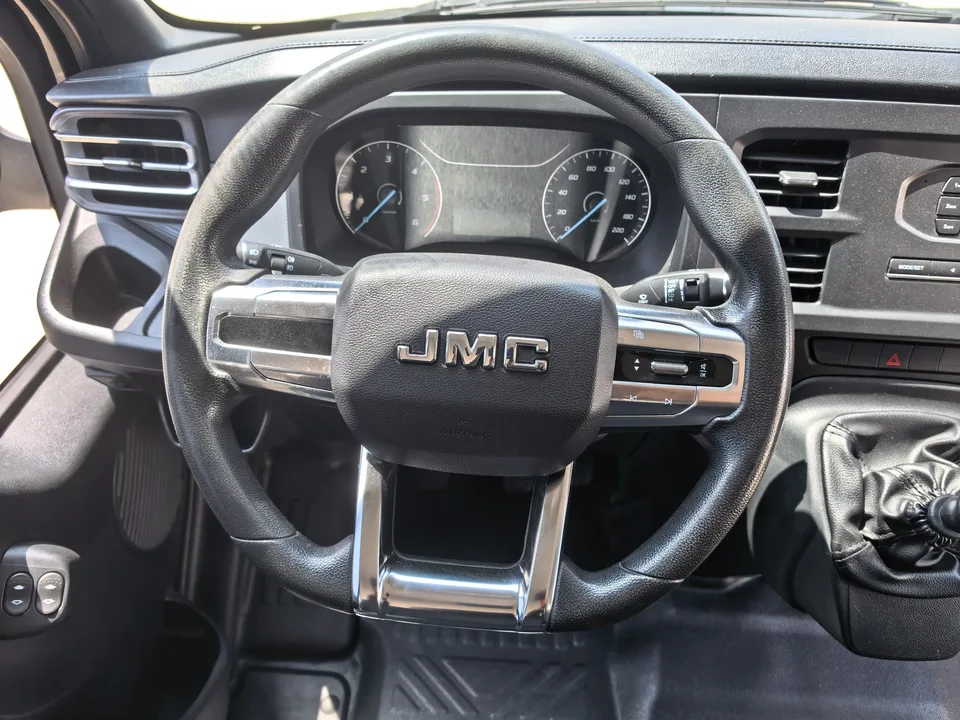 Jiangling Fushun 2.0T manual diesel short-axis mid-roof commercial multi-functional passenger car with 6 seats 2024 — миниатюра 4