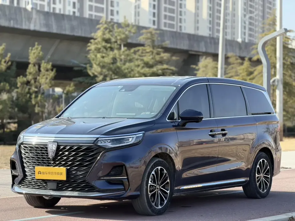 Roewe iMAX8 2022