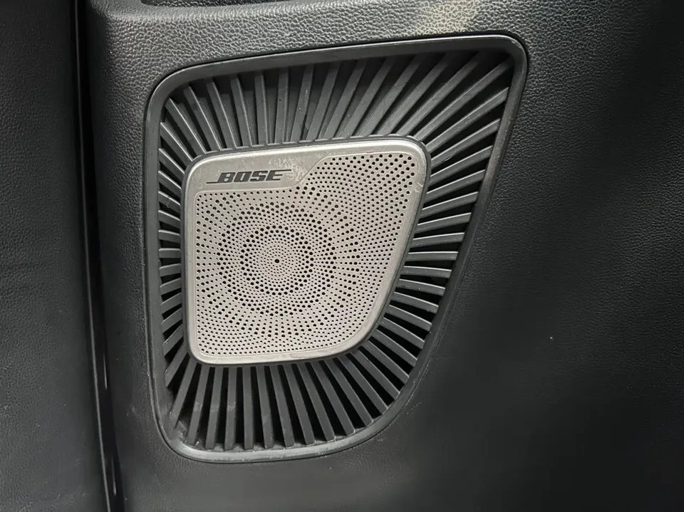 Roewe iMAX8 Roewe iMAX8 2022 400TGI Honor Edition 2022 — миниатюра 5