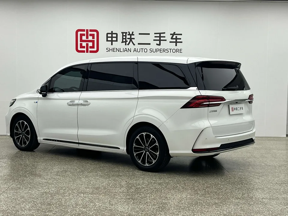 Roewe iMAX8 Roewe iMAX8 2021 400TGI Supreme Series Honor Edition 2022 — миниатюра 4