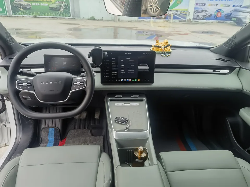 Roewe D6 520km Comfort Edition 2025 — миниатюра 3