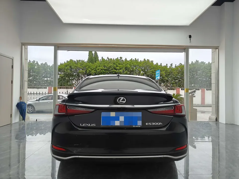 Lexus ES Lexus ES 2023 2.0L Automatic Front-wheel Drive 5-seater Parallel Import 2024 — миниатюра 2