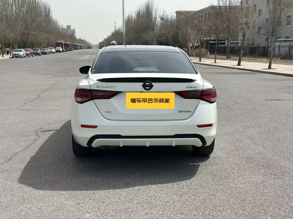 Nissan Sylphy Sylphy 2022 Sylphy 2022 electric drive version e-POWER super intelligent PLUS 2022 — thumbnail 2