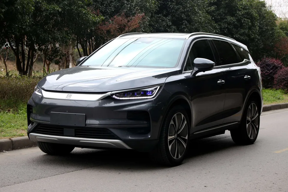 BYD Tang EV Tang EV 2022 635KM 4WD Flagship 2023 — photo 1, buy with delivery to Moscow