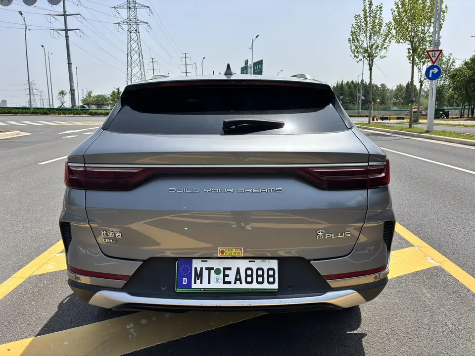 BYD Song PLUS DM DM-i 110KM 2WD Flagship PLUS 2022 — миниатюра 2