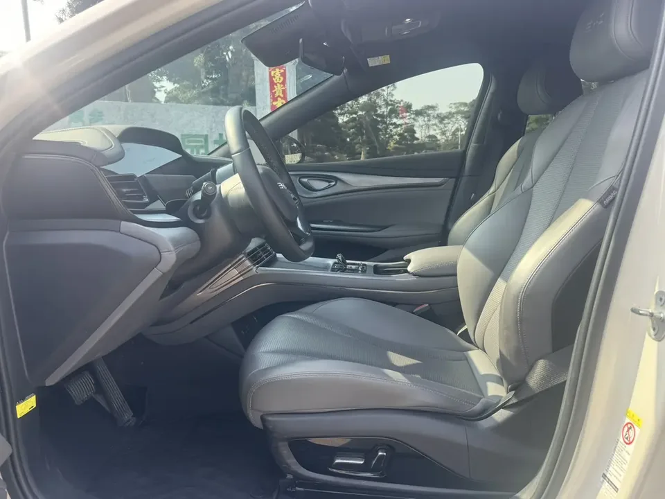 BYD Seal 07DM DM-i 125KM Elite 2024 — миниатюра 4