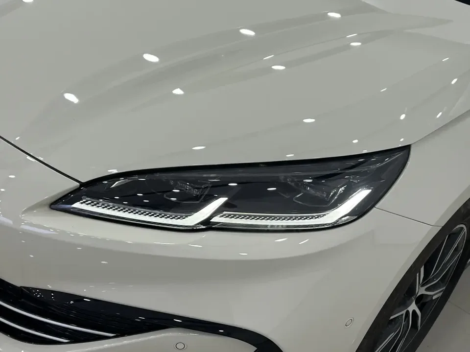 BYD Seal 06DM Intelligent Driving Edition DM-i 120KM Premium Edition 2025 — миниатюра 5