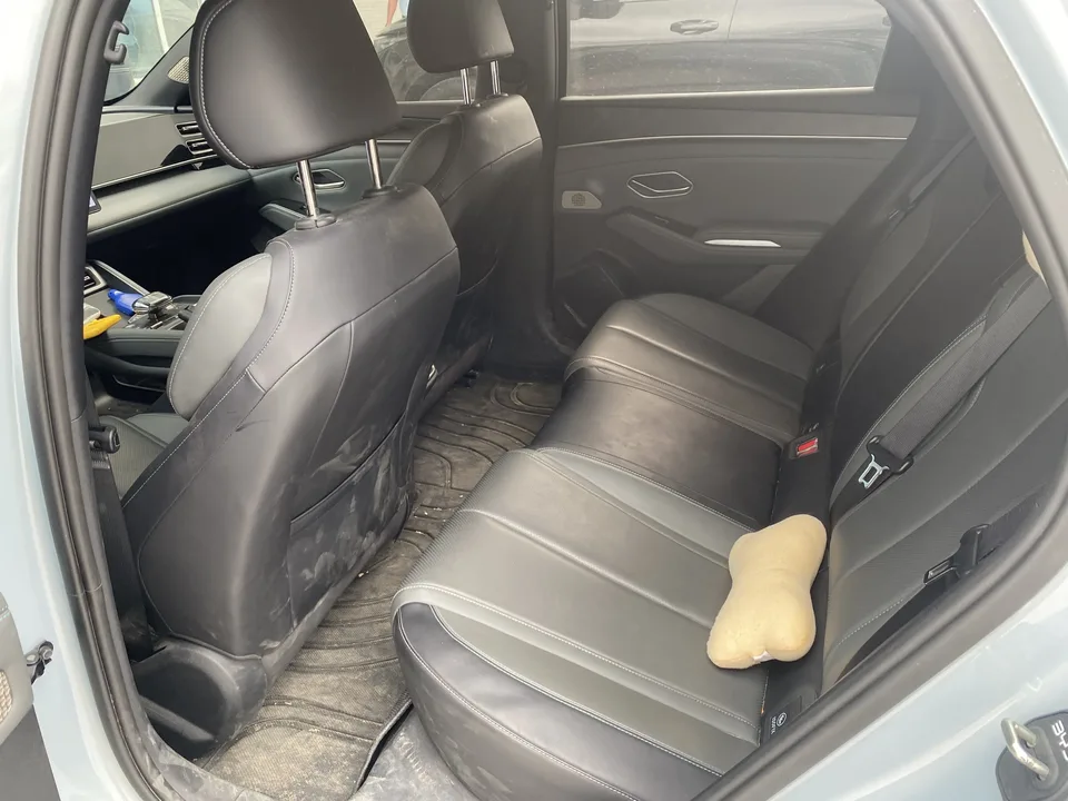 BYD Qin L DM Intelligent Driving Edition DM-i 80KM Beyond Edition 2025 — миниатюра 3